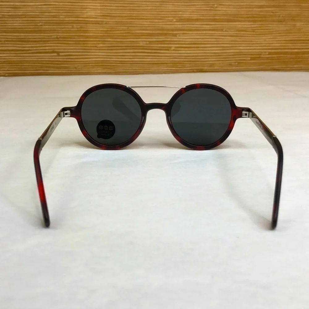 KOMONO Vivien Tortoise Silver Sunglasses Round Red